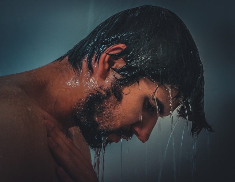 16 Amazing Benefits of Cold Showers