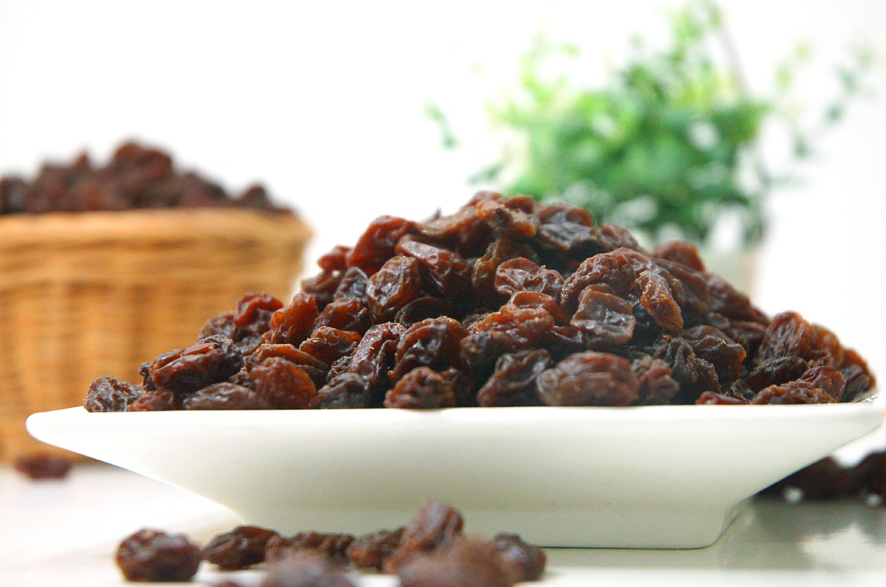 Are raisins healthy