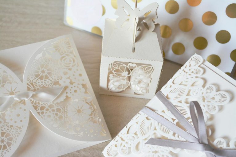 How to Address Wedding Invitations Properly?