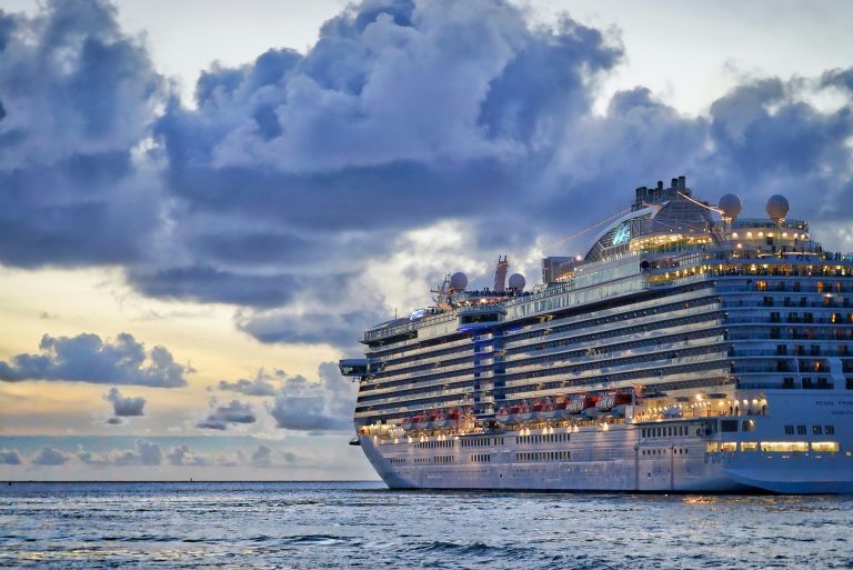 What’s the Difference Between a Ferry and a Cruise?