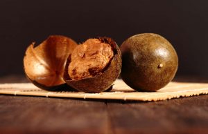 17 Surprising Health Benefits of Monk Fruit