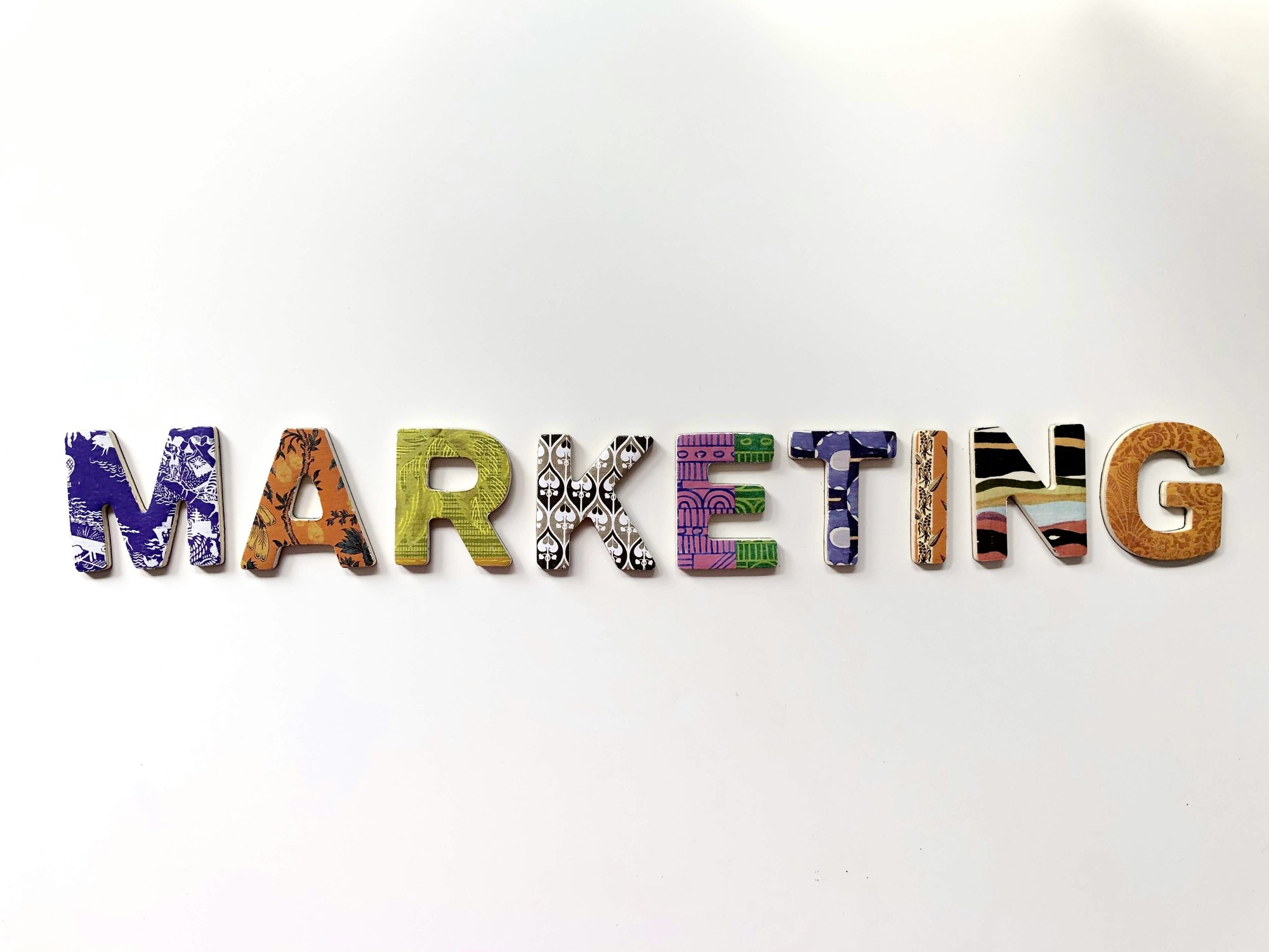 What are the differences between sales and marketing? 1 ca90b929 43e5 4f8f a8d0 bae39b9fa395 1