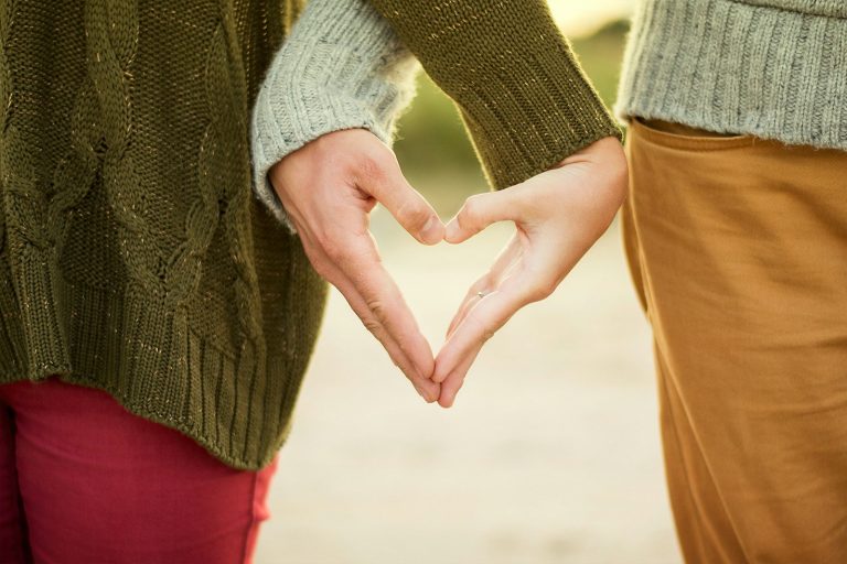 10 Ways to Celebrate a 25th Wedding Anniversary