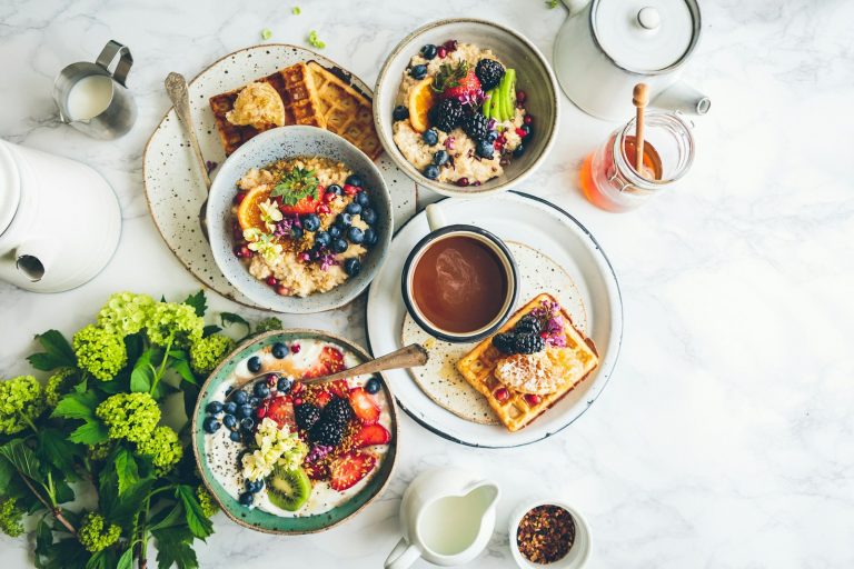 What’s the Difference Between a Health Coach and a Nutritional Consultant?