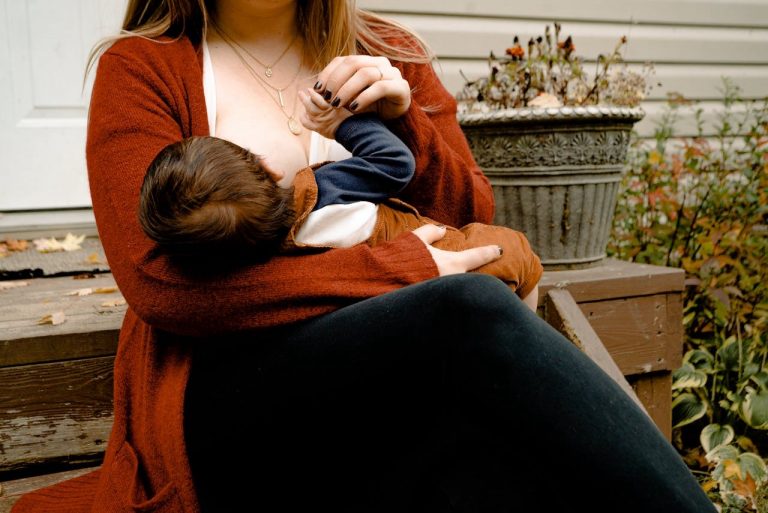 13 Best Foods for Lactation and Breastfeeding Support