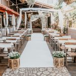 7 Creative Ways to Save Money on Wedding Decor