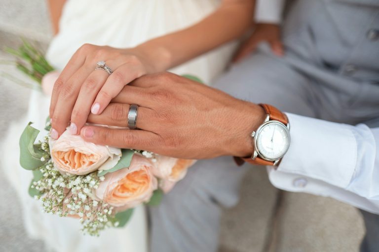 How to Plan a Wedding Without a Wedding Planner?