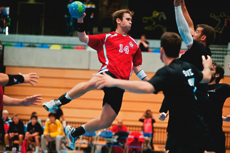 20 Benefits of Regular Handball for Teamwork and Cardiovascular Fitness