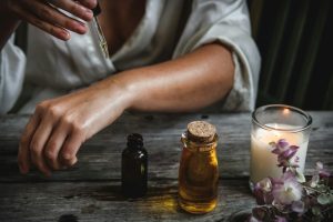 20 Benefits of Coconut Oil for Metabolism and Skin Health
