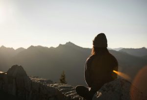What’s the Difference Between Mindfulness and Meditation?