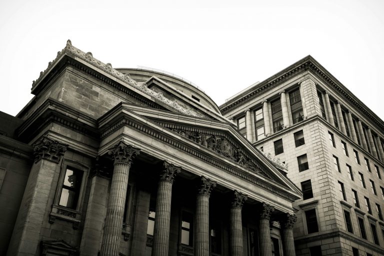 What’s the difference between a prime rate and a discount rate?