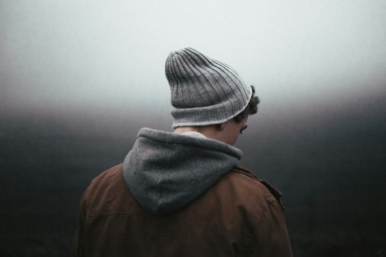 What to do if the girl you like does not like you back