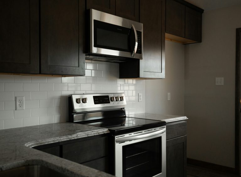 Is It Safe to Use a Microwave for All Cooking?