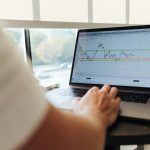 What’s the difference between a Ponzi scheme and a pyramid scheme?