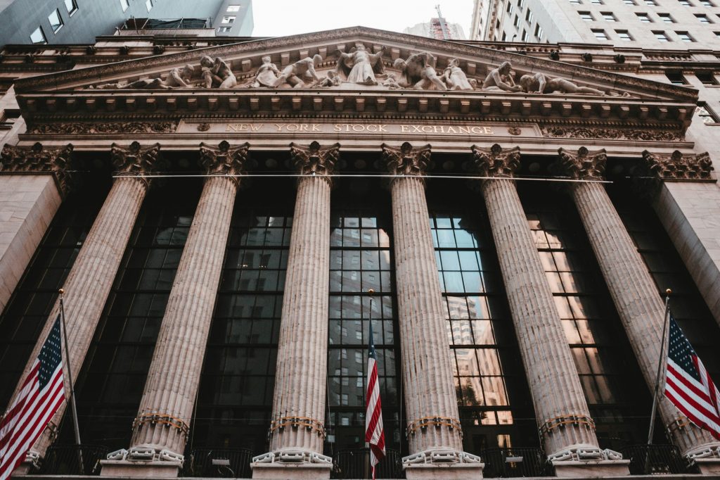 What’s the difference between a money market account and a CD?