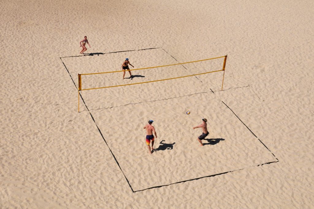 18 Benefits of Beach Volleyball for Fitness and Fun 1 18 Benefits of Beach Volleyball for Fitness and Fun