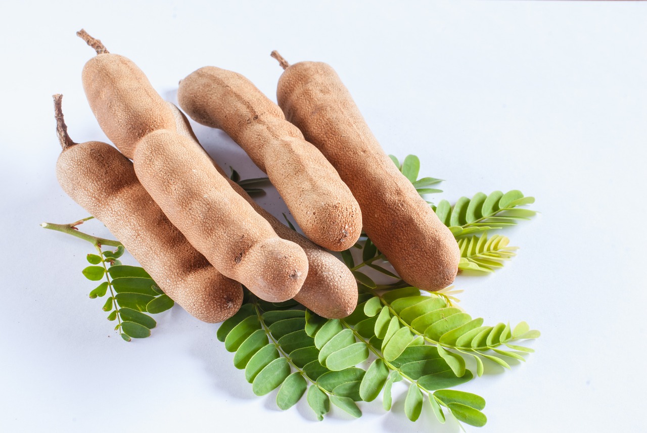 14 Best Health Benefits of Tamarind for women 1 tamarind, fruits, food