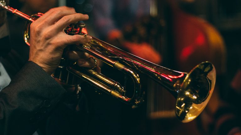 12 Legendary Jazz Bars for Music Enthusiasts to Visit