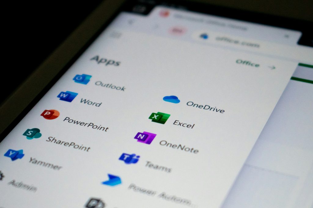 What’s the difference between .xls and .xlsx spreadsheet file formats? 1 What’s the difference between .xls and .xlsx spreadsheet file formats?