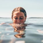 Is it safe to go swimming immediately after eating?