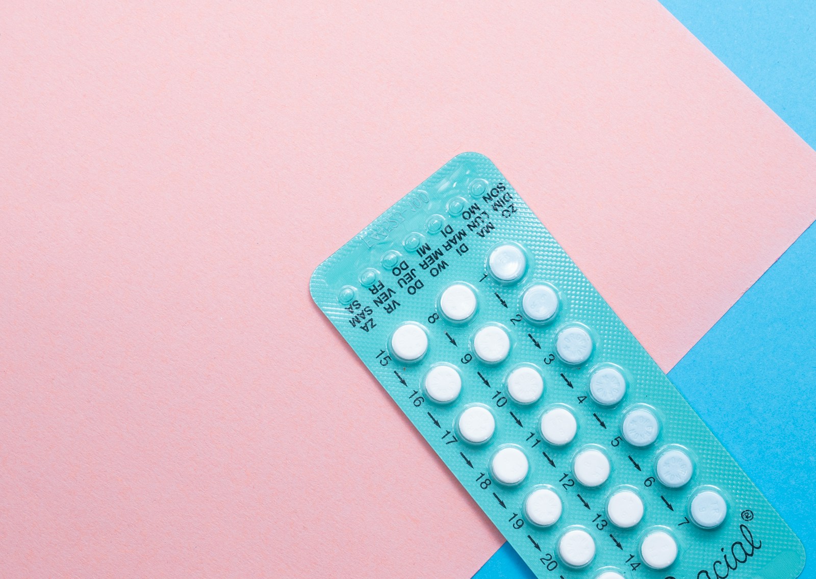 Do hormonal birth control pills make women gain weight? 1 white medication pill blister package