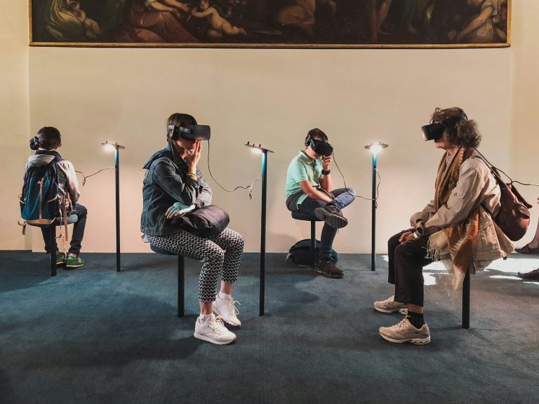 10 key considerations when using virtual reality for immersive learning