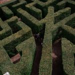 12 Best Labyrinths and Mazes to Explore Worldwide