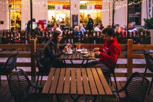 15 faux pas to avoid during a first date