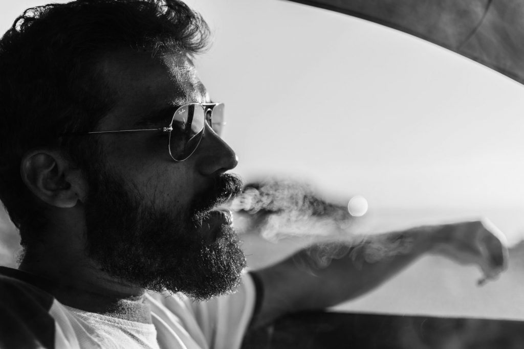 Why do women go for men with beards? 1 Why do women go for men with beards?