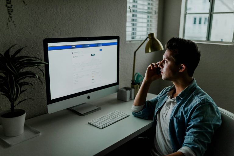 What’s the difference between accounts payable and accounts receivable?