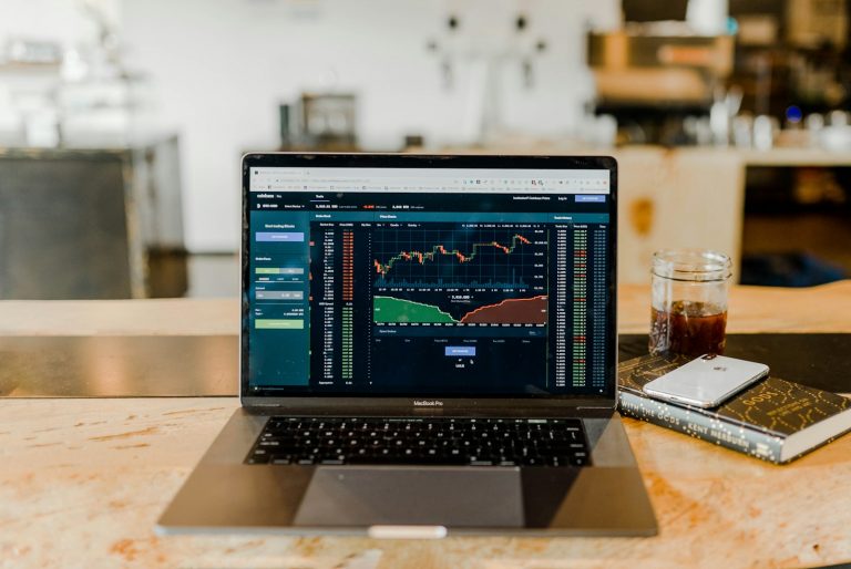What’s the difference between a limit order and a market order?