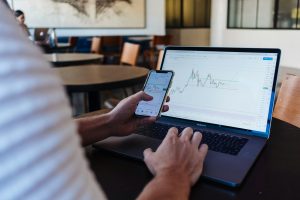 What’s the difference between systematic risk and unsystematic risk?