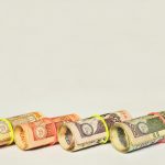 What’s the difference between a savings account and a certificate of deposit?