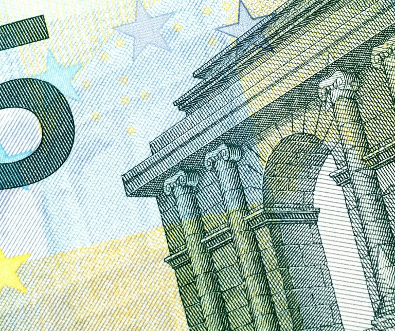 What’s the difference between a capital market and a money market?