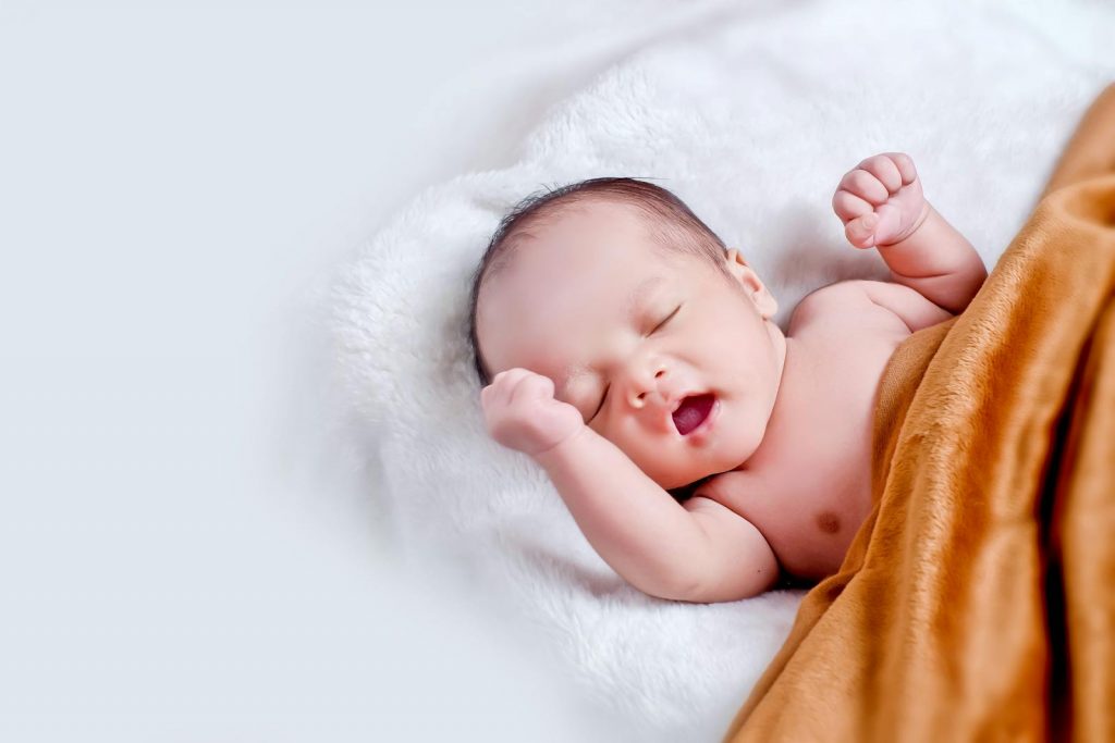 Why Does My Baby Keep Sneezing in the House? Causes, Solutions, and When to Worry 1 Why Does My Baby Keep Sneezing in the House? Causes, Solutions, and When to Worry
