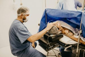 Comparing Hair Transplant Techniques: FUT, FUE, DHI, and Robotic Methods