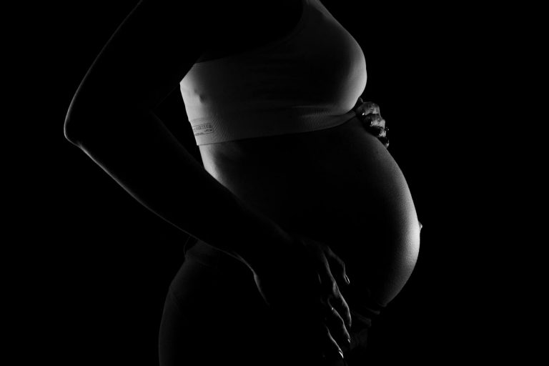 15 Things Pregnant Women Should Avoid for a Stress-Free and Healthy Pregnancy