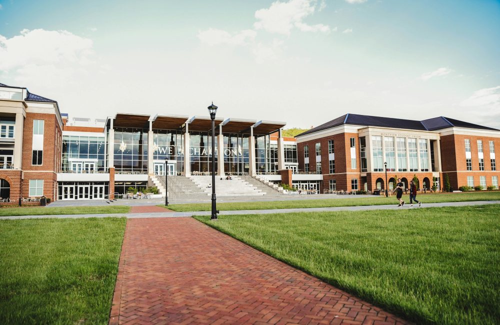 3e85cb9e dc07 41f6 956e 609667439eca 1