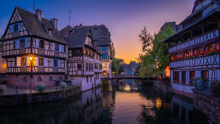 15 Cities You Should Absolutely Visit in France Besides Paris