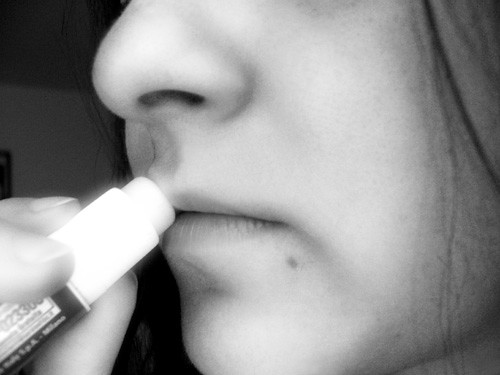 Is Using Beeswax Lip Balm Beneficial for Lip Health? 1 Is Using Beeswax Lip Balm Beneficial for Lip Health?