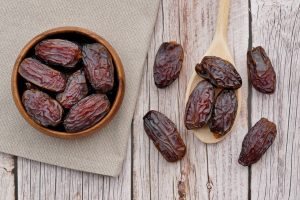 16 Best Dried Fruits for People Seeking Concentrated Nutrients