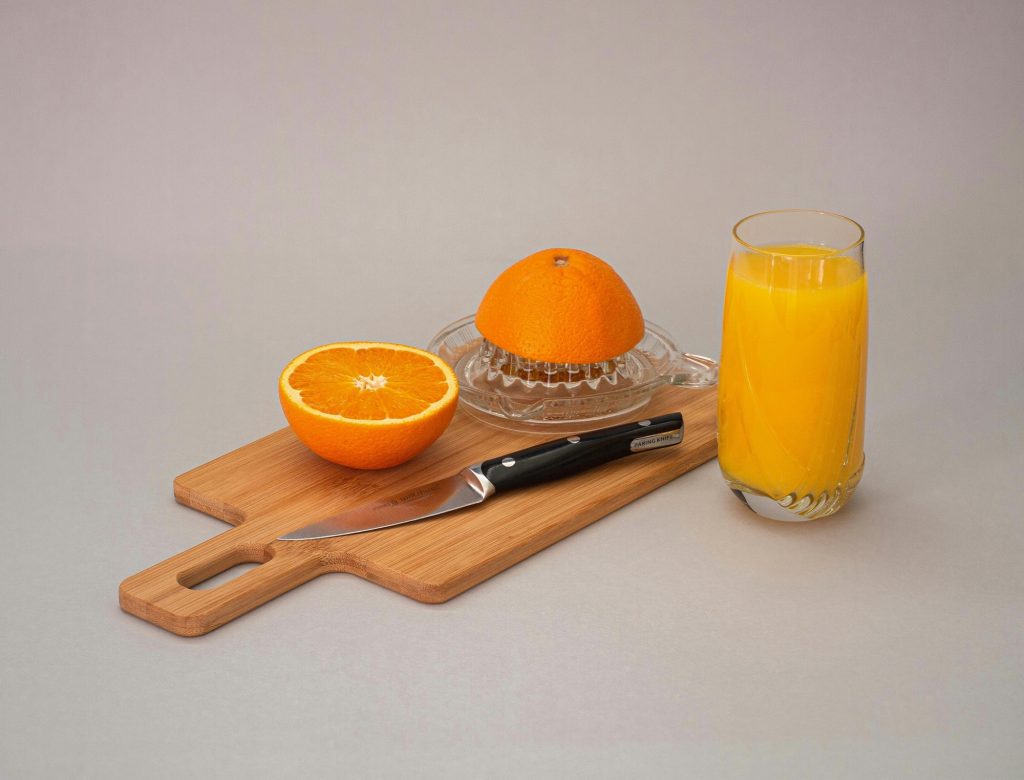 12 Best Fresh Juices for People Seeking a Vitamin Boost 1 12 Best Fresh Juices for People Seeking a Vitamin Boost