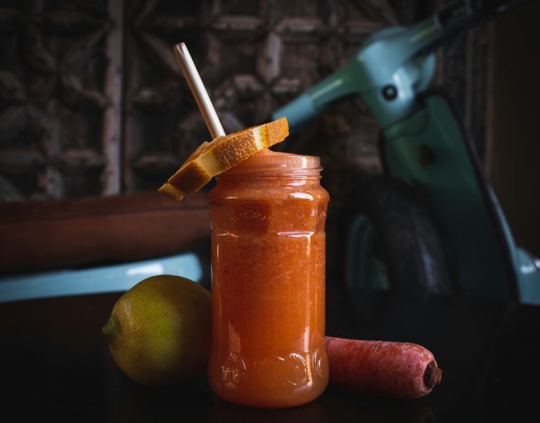 15 Signs You Have a Vitamin A Deficiency