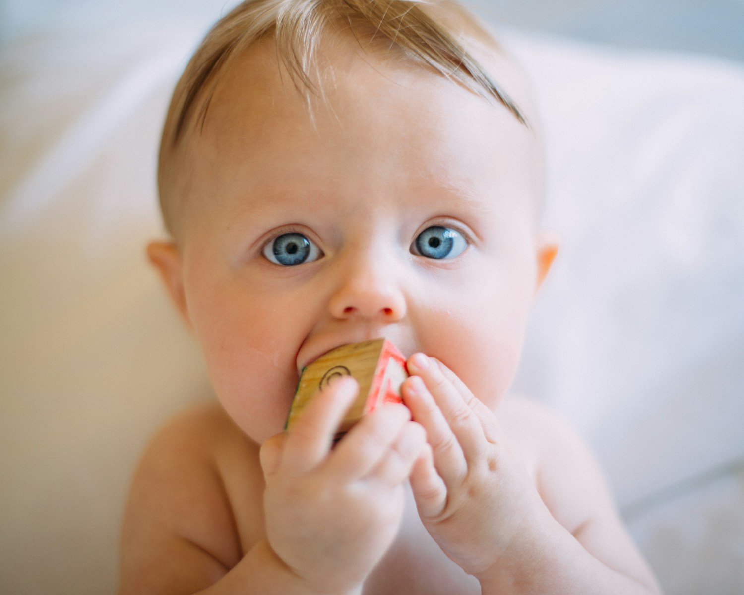 Why It's Important to Look at Your Baby in the Eye 1 baby