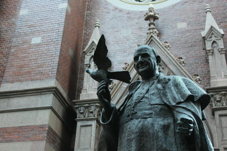 How Powerful Is the Catholic Pope? Understanding the Spiritual, Political, and Global Influence of the Papacy