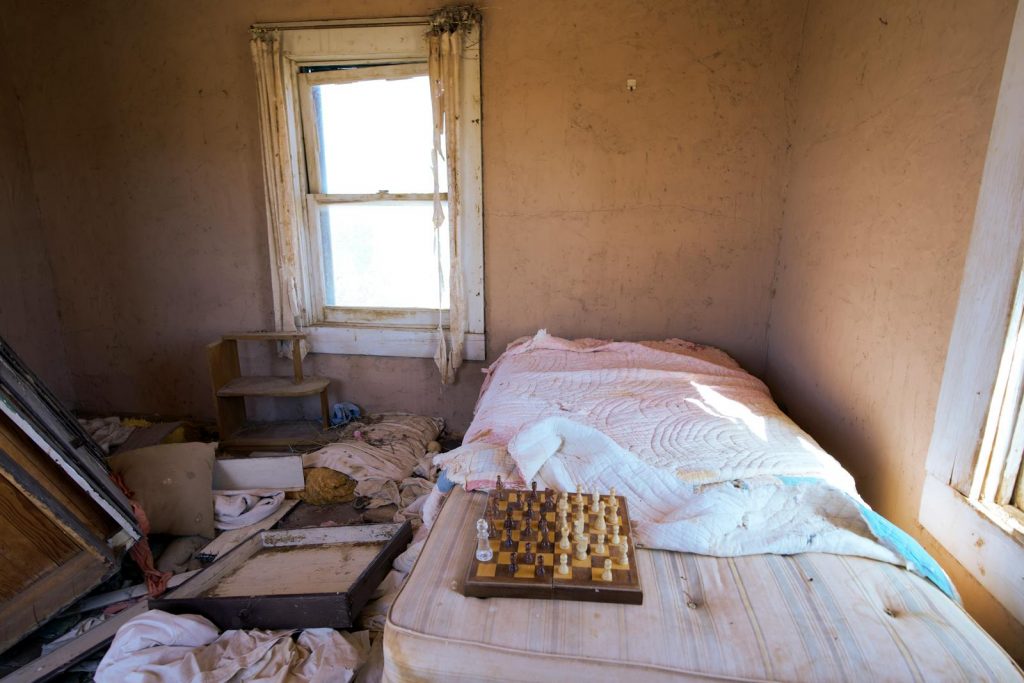 Why Sleeping in a Dirty Room is Bad for Sleep Quality