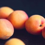 10 Best Health Benefits of Peach for Women