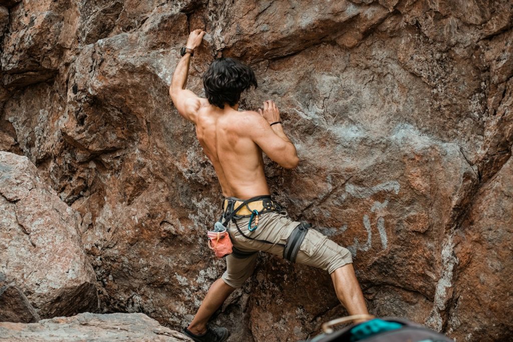 15 Benefits of Engaging in Regular Rock Climbing