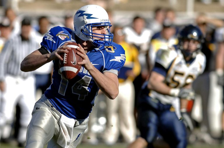16 Best Foods High in Branched-Chain Amino Acids (BCAAs) for Athletes