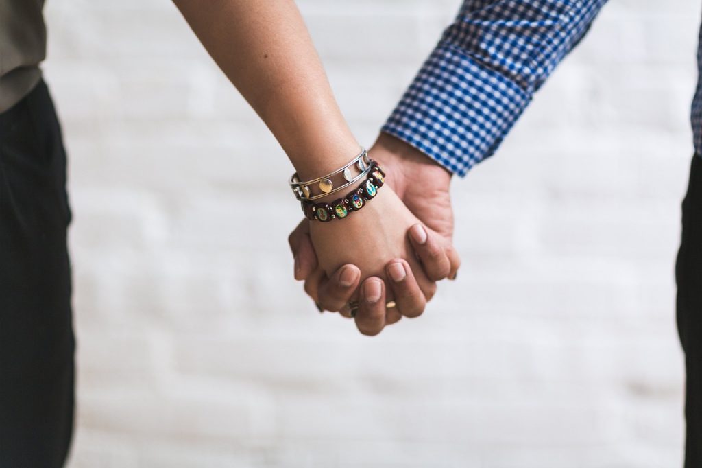 Are Magnetic Therapy Bracelets Beneficial for Pain Relief? 1 Are Magnetic Therapy Bracelets Beneficial for Pain Relief?